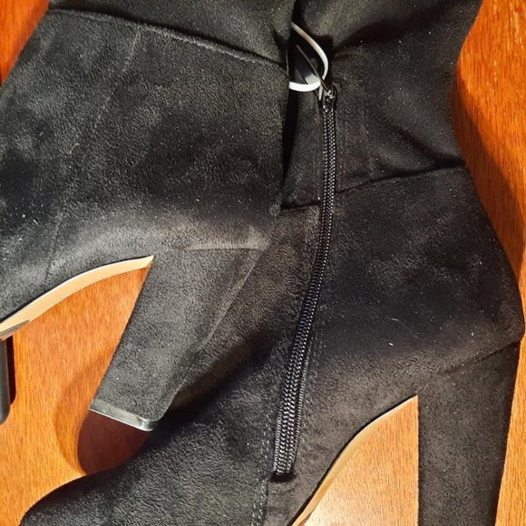 NEW ! Vince Camuto Over the Knee Suede Wide Calf Boots Black Size 8 - Picture 3 of 7